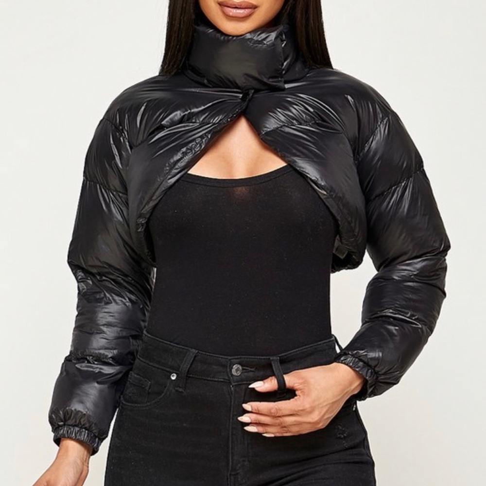 Cropped puffer jacket
